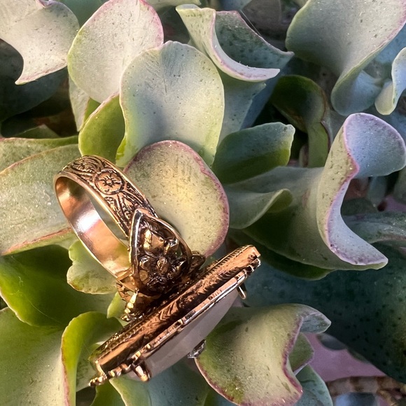 Antique-Style ART DECO Faux DIAMOND CUT CAMPHOR GLASS FILIGREE Cocktail  RING - Picture 9 of 11
